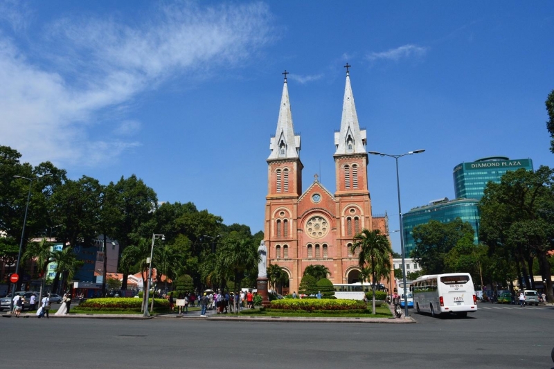 Things to do in ho chi minh city:  Saigon Notre-Dame Basilica